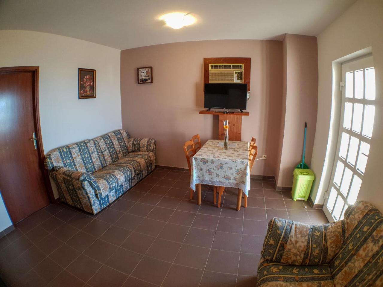 Apartments Jozic Peroj Room photo